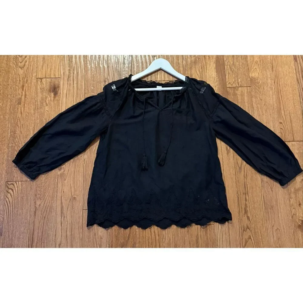 Old Navy black embroidered puff sleeve boho blouse size M
